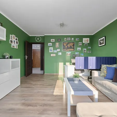 Lively In With Balcony And Desk By Renters * Wroclaw